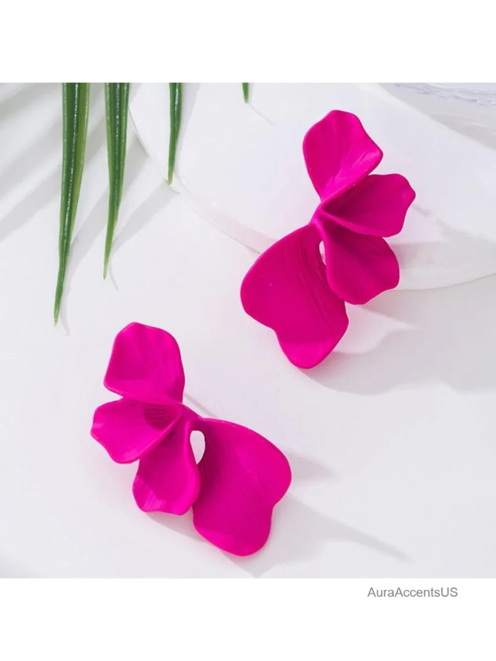 Floral Drop Earrings for Women Chunky Statement Ginkgo Leaf Push Back Alloy
